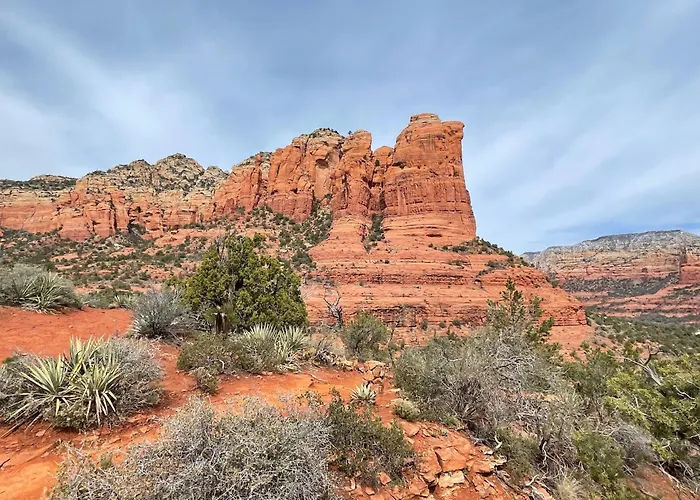 The Saddlerock House - Great Location, Views And Hot Tub!